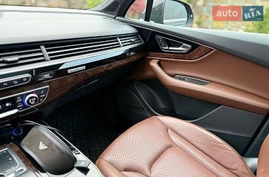 Внедорожник / Кроссовер Audi Q7 2017 в Моршине