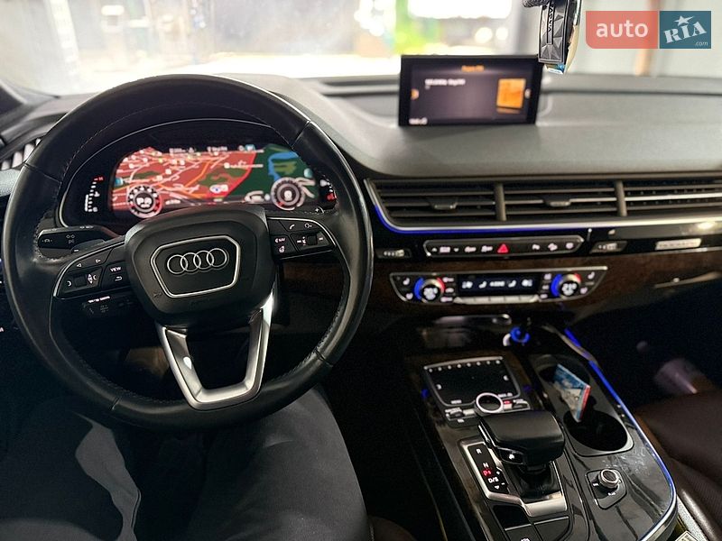 Внедорожник / Кроссовер Audi Q7 2017 в Моршине