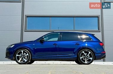Внедорожник / Кроссовер Audi Q7 2020 в Броварах