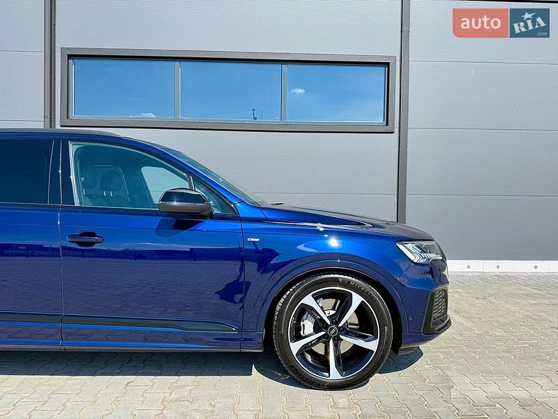 Внедорожник / Кроссовер Audi Q7 2020 в Броварах