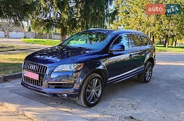 Внедорожник / Кроссовер Audi Q7 2014 в Дубно