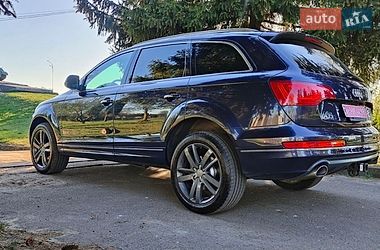 Внедорожник / Кроссовер Audi Q7 2014 в Дубно