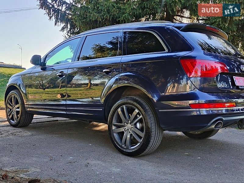 Внедорожник / Кроссовер Audi Q7 2014 в Дубно