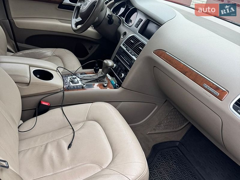 Внедорожник / Кроссовер Audi Q7 2013 в Виннице