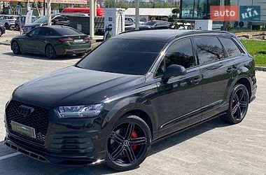 Внедорожник / Кроссовер Audi Q7 2018 в Киеве