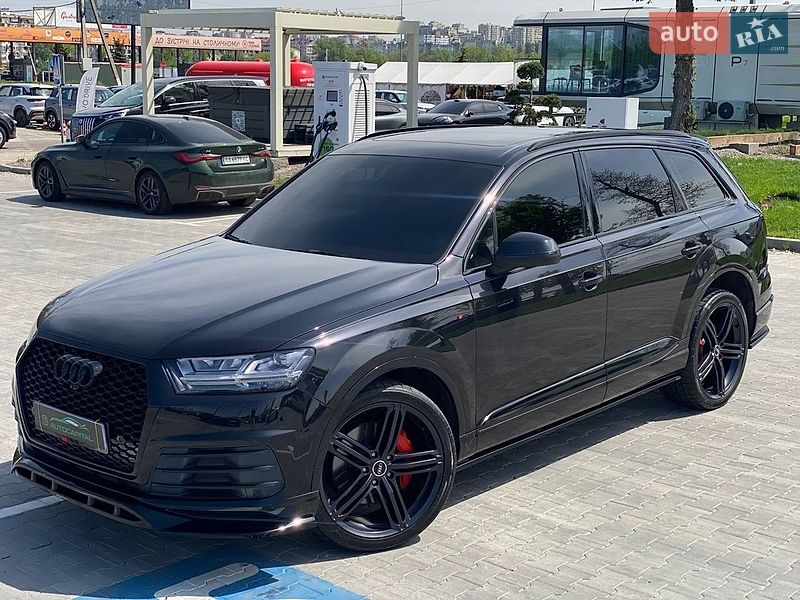 Внедорожник / Кроссовер Audi Q7 2018 в Киеве