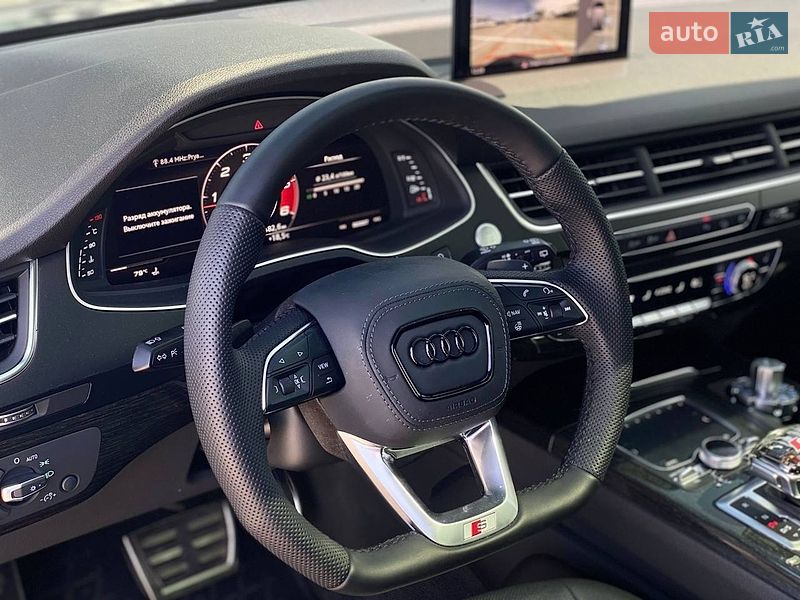 Внедорожник / Кроссовер Audi Q7 2018 в Киеве