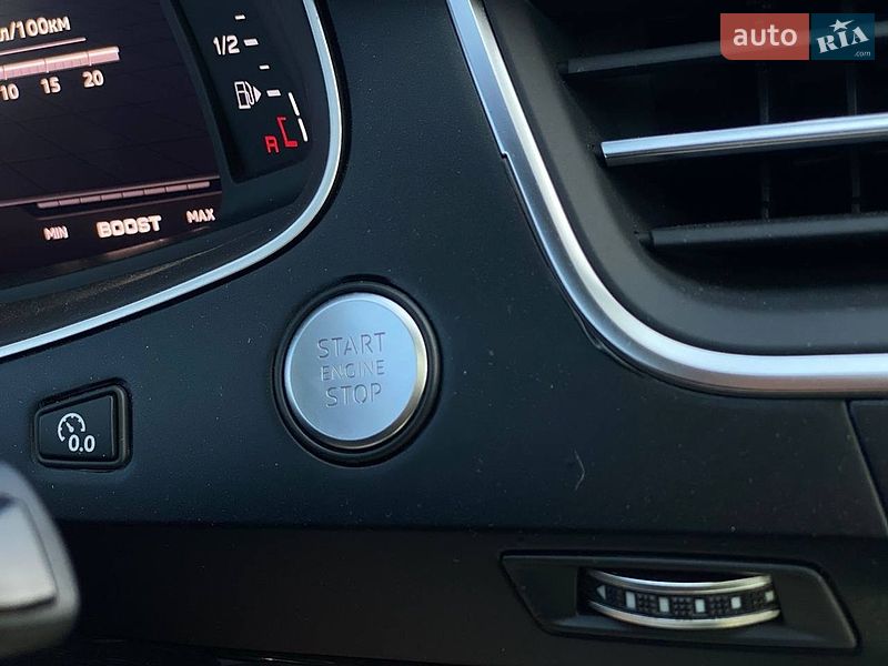 Внедорожник / Кроссовер Audi Q7 2018 в Киеве