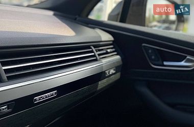 Внедорожник / Кроссовер Audi Q7 2018 в Киеве