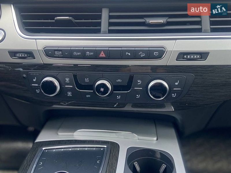 Внедорожник / Кроссовер Audi Q7 2018 в Киеве