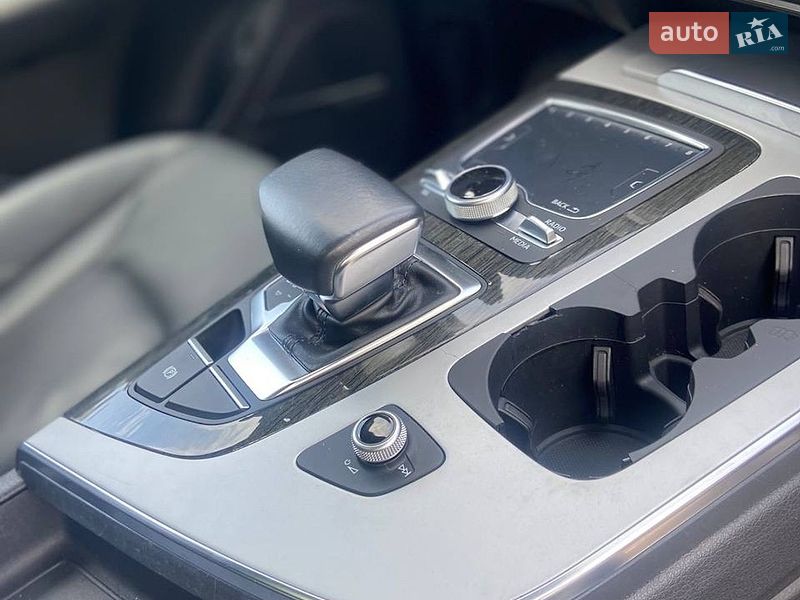 Внедорожник / Кроссовер Audi Q7 2018 в Киеве