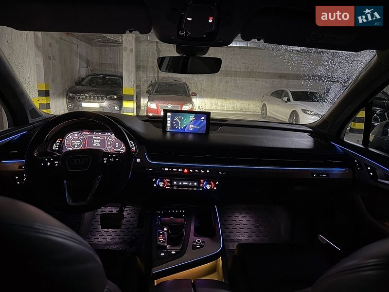 Внедорожник / Кроссовер Audi Q7 2018 в Киеве