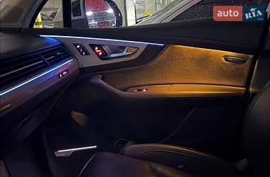Внедорожник / Кроссовер Audi Q7 2018 в Киеве
