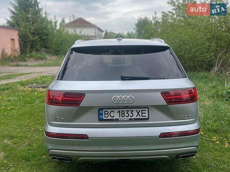 Внедорожник / Кроссовер Audi Q7 2017 в Городке