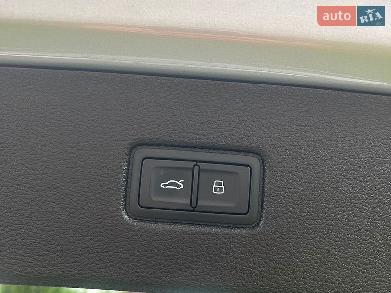 Внедорожник / Кроссовер Audi Q7 2017 в Городке