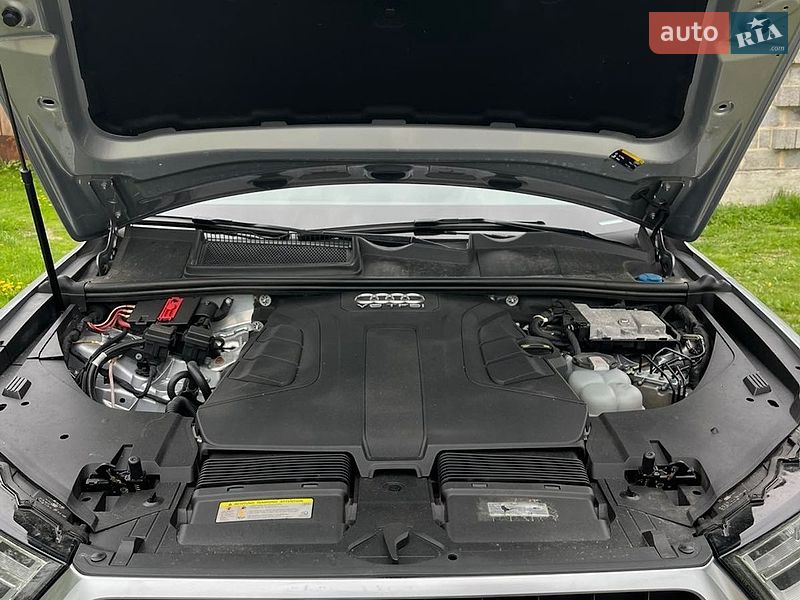 Внедорожник / Кроссовер Audi Q7 2017 в Городке