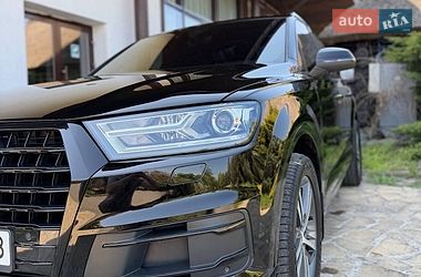 Позашляховик / Кросовер Audi Q7 2019 в Дніпрі