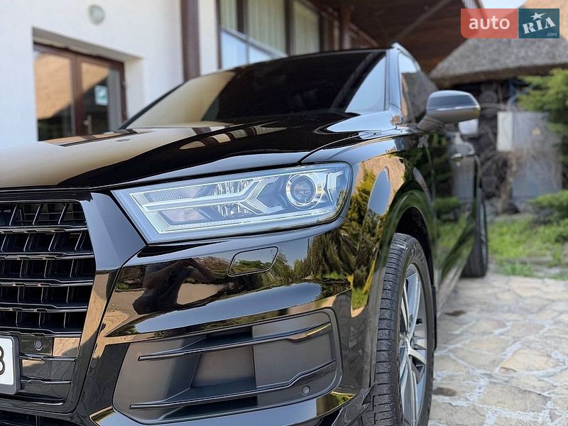 Позашляховик / Кросовер Audi Q7 2019 в Дніпрі