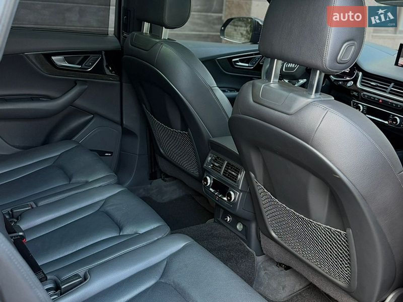 Внедорожник / Кроссовер Audi Q7 2018 в Николаеве