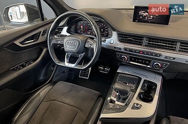 Внедорожник / Кроссовер Audi Q7 2017 в Киеве