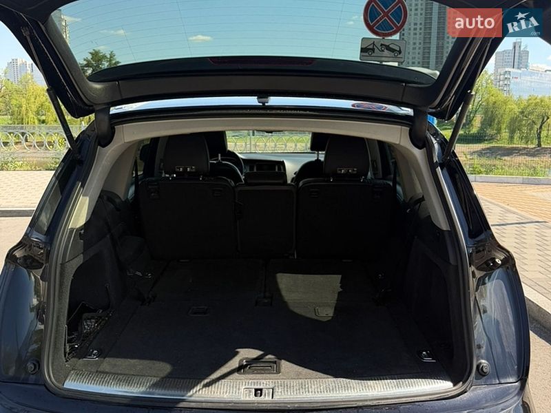 Внедорожник / Кроссовер Audi Q7 2012 в Киеве