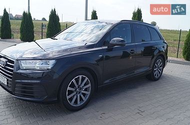 Внедорожник / Кроссовер Audi Q7 2017 в Ровно