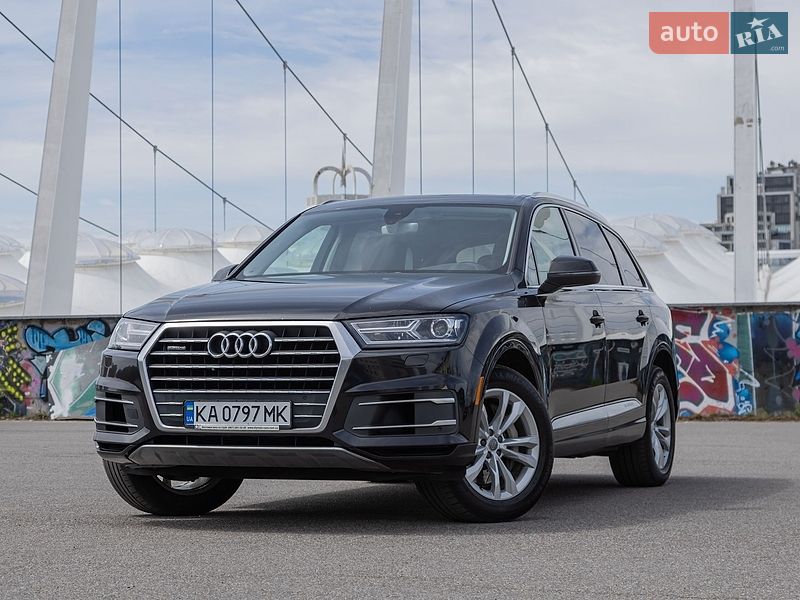 Внедорожник / Кроссовер Audi Q7 2016 в Киеве