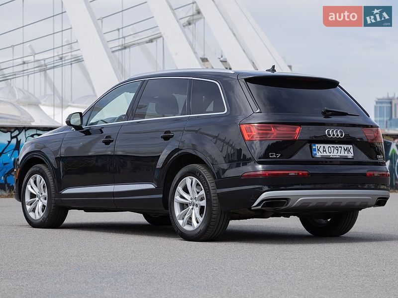 Внедорожник / Кроссовер Audi Q7 2016 в Киеве