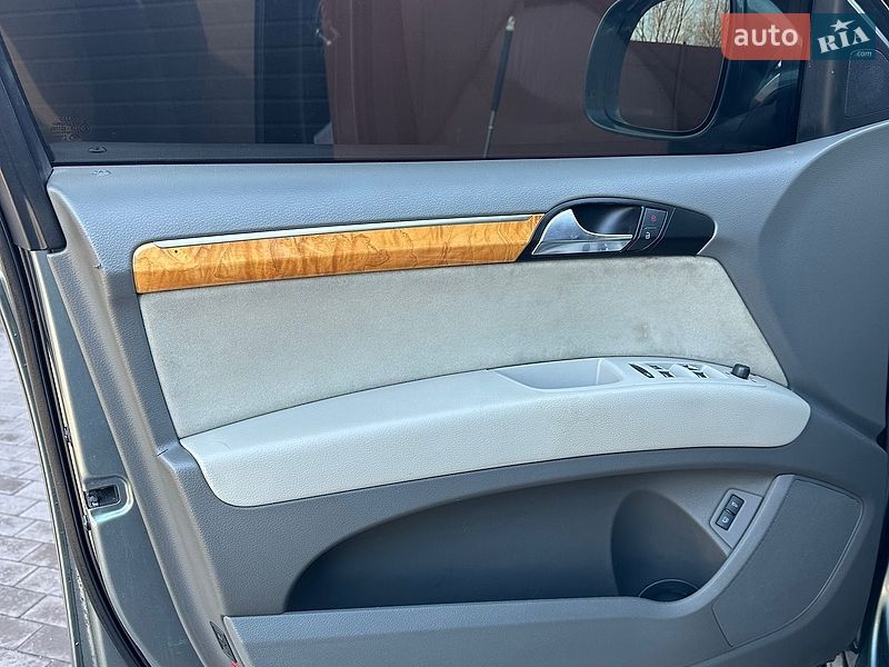 Внедорожник / Кроссовер Audi Q7 2008 в Киеве