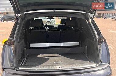 Позашляховик / Кросовер Audi Q7 2011 в Житомирі