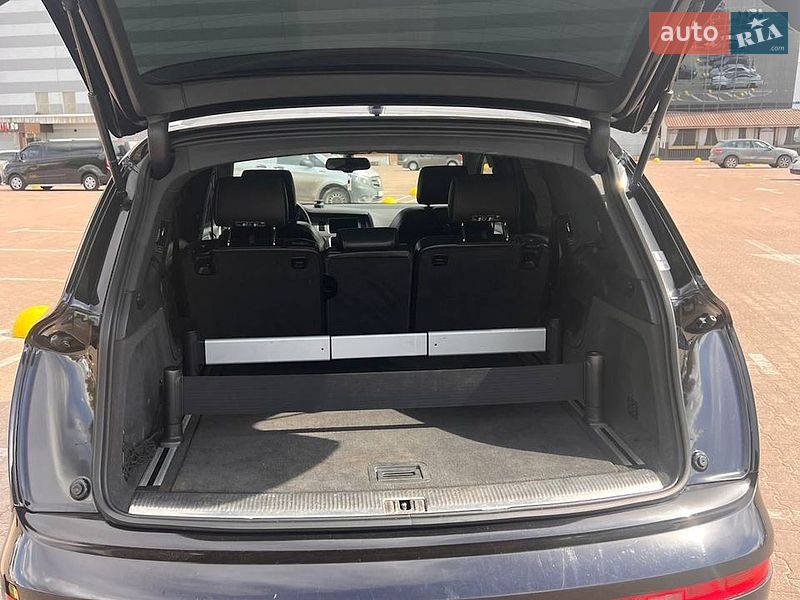Позашляховик / Кросовер Audi Q7 2011 в Житомирі