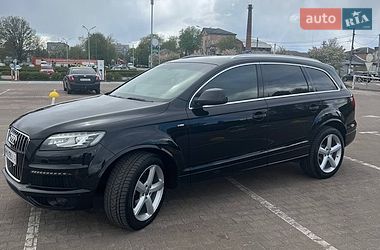 Позашляховик / Кросовер Audi Q7 2011 в Житомирі