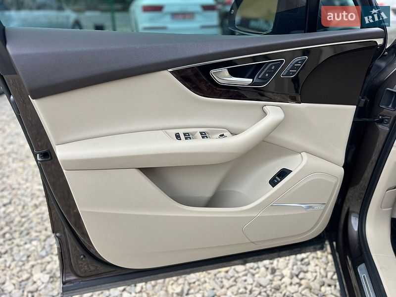 Позашляховик / Кросовер Audi Q7 2017 в Коломиї