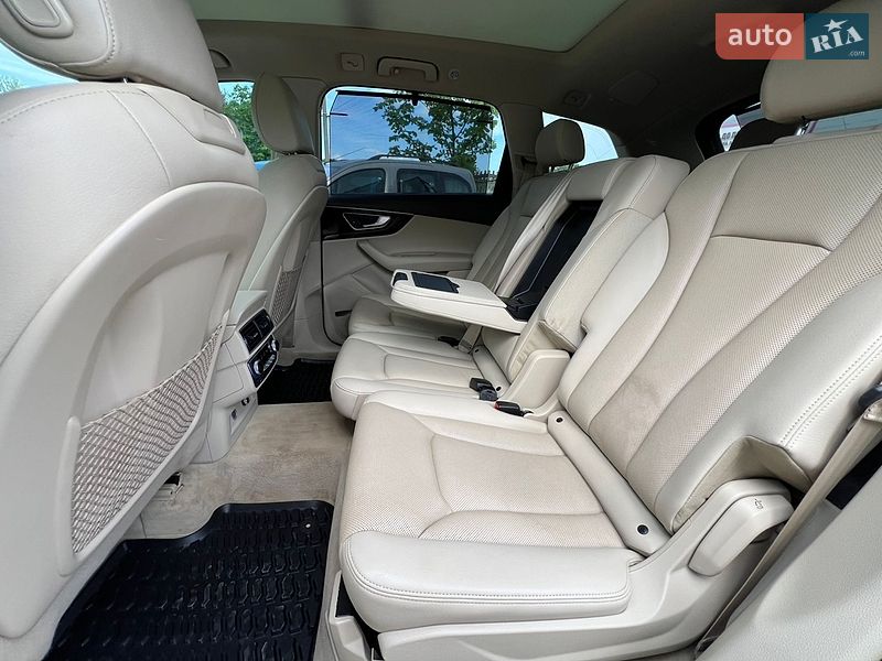 Позашляховик / Кросовер Audi Q7 2017 в Коломиї