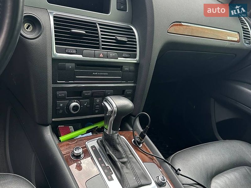 Внедорожник / Кроссовер Audi Q7 2012 в Киеве