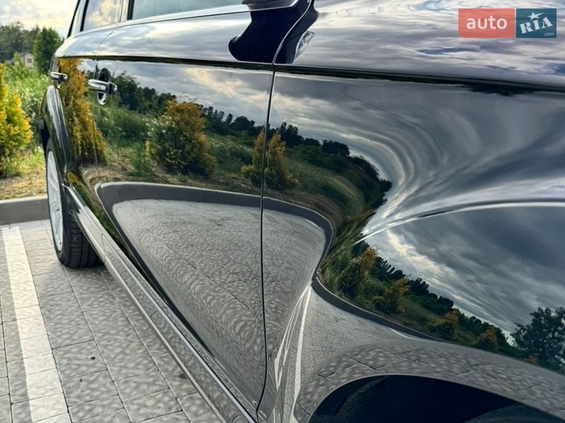 Позашляховик / Кросовер Audi Q7 2015 в Львові