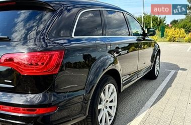 Позашляховик / Кросовер Audi Q7 2015 в Львові