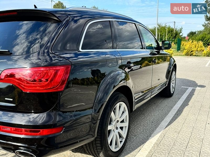 Позашляховик / Кросовер Audi Q7 2015 в Львові