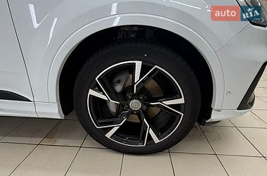 Внедорожник / Кроссовер Audi Q7 2021 в Киеве