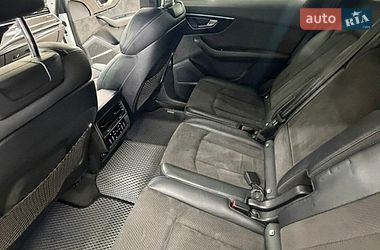 Внедорожник / Кроссовер Audi Q7 2021 в Киеве