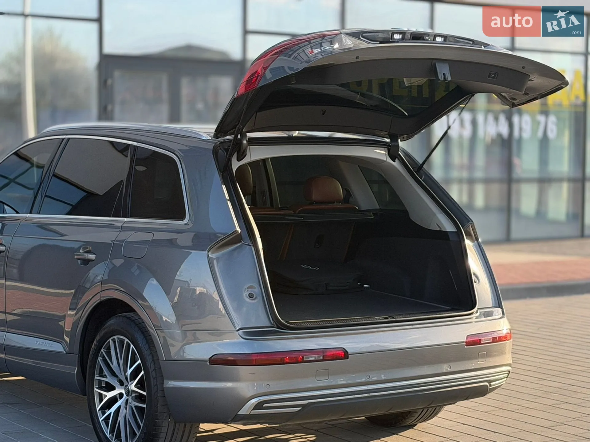 2016 Audi Q7 - мініатюра 17