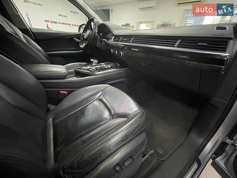 Внедорожник / Кроссовер Audi Q7 2017 в Киеве