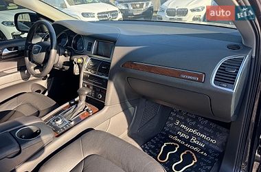 Позашляховик / Кросовер Audi Q7 2013 в Тернополі