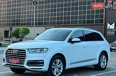 Внедорожник / Кроссовер Audi Q7 2017 в Луцке