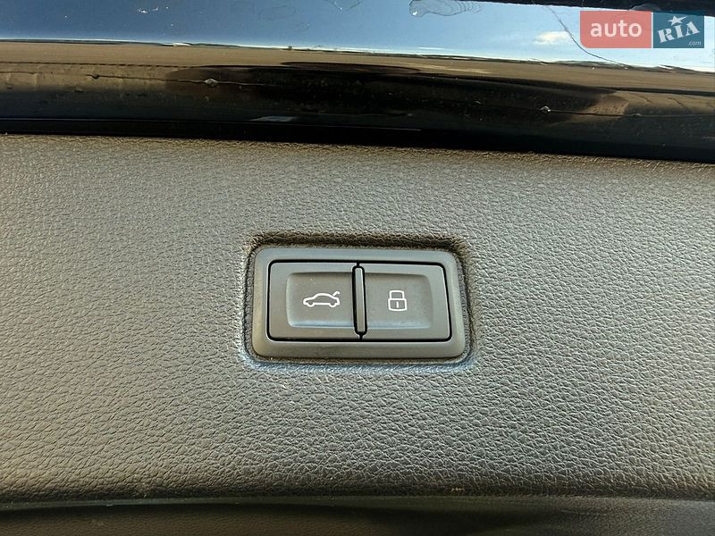 Позашляховик / Кросовер Audi Q7 2022 в Миколаєві