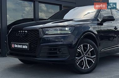 Внедорожник / Кроссовер Audi Q7 2017 в Ровно