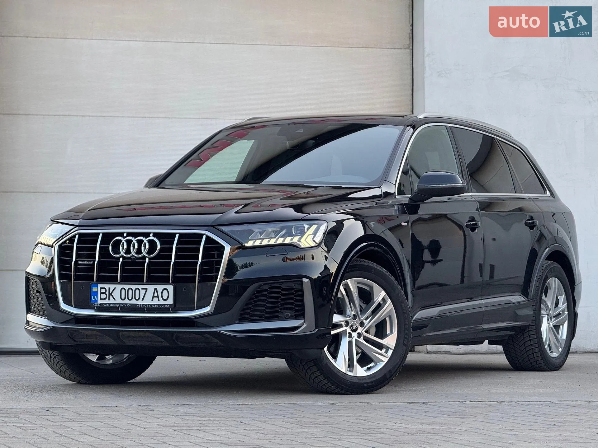 2020 Audi Q7 - фото 1