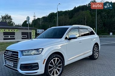 Внедорожник / Кроссовер Audi Q7 2017 в Могилев-Подольске