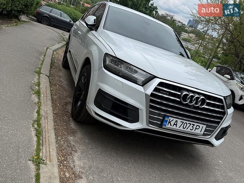 2017 Audi Q7 Premium, VIN WA1LAAF78JD017752:plate — фото 1 (autoria)