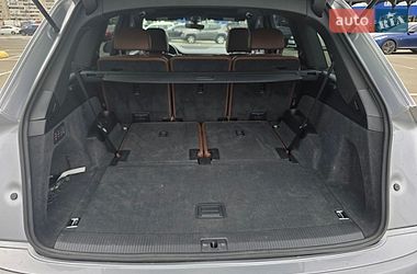 Позашляховик / Кросовер Audi Q7 2017 в Києві